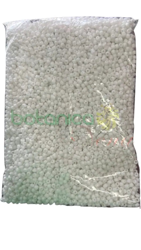 1 lb blanco beads - cuentas blancas