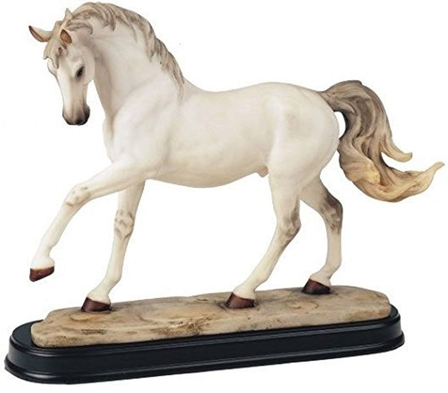 White horse Caballo Blanco Pata levantada