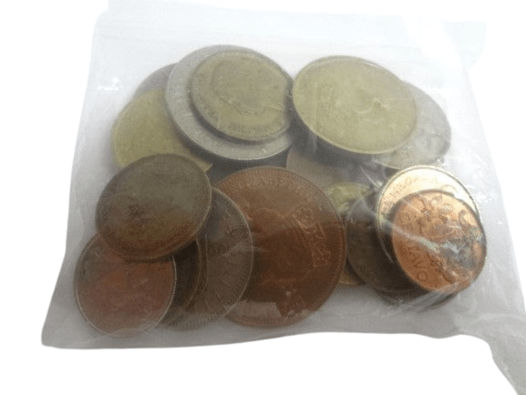 Monedas de 21 paises - Botanica Nena