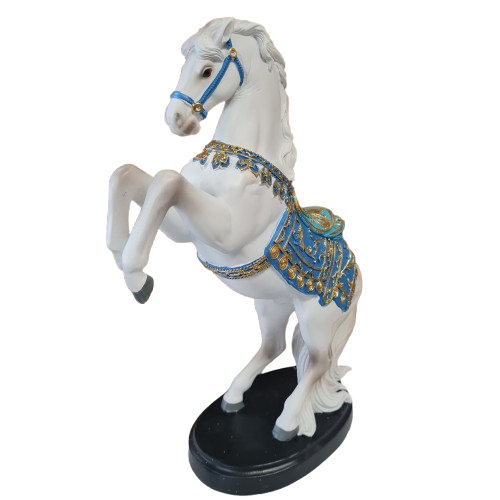 Caballo Blanco con montura azul