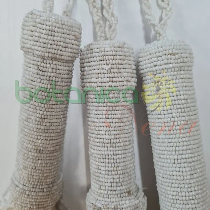 Eruke IFA - Cola Blanca con mango forrado en cuentas para Obatala 26" a 29" - Botanica Nena