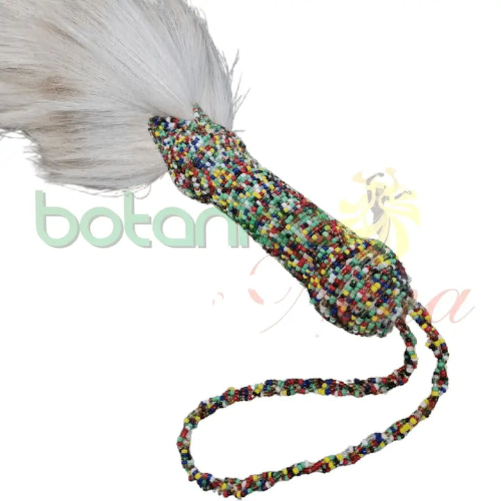 Eruke IFA - Cola Blanca con mango forrado en cuentas para Osain 26" a 29" Alto Aproximado - Botanica Nena