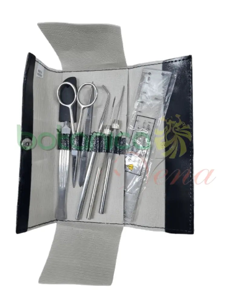 Juego o Set  Quirúrgico de 7 piezas  con estuche. Cirugia - Botanica Nena