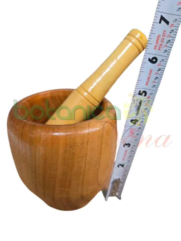 Mortero de Madera Mediano 4’’H x 3’’W