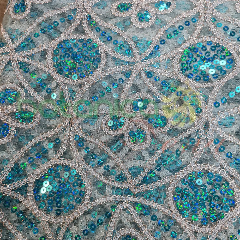 Pañuelo bordado y con lentejuelas para Santos #25 - Botanica Nena