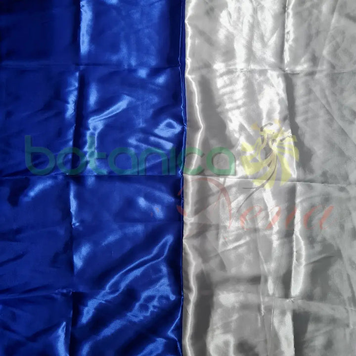 Panuelo 2 colores Azul - Blanco 35’’x 36’’ aprox.