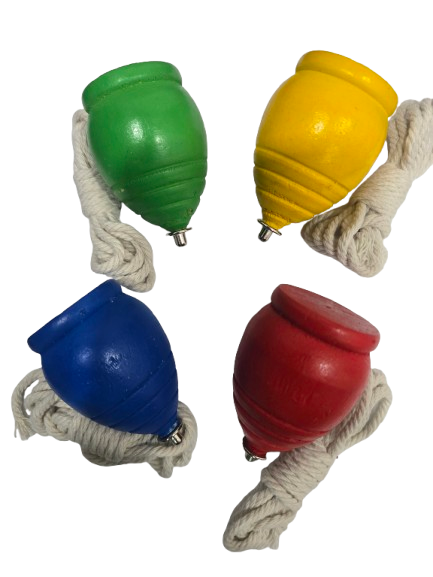 Trompo Madera 2.5" de alto x 1.8" de ancho