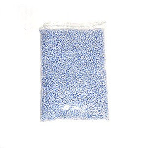 <p>San Lazaro - Cuentas azul y blancas - Package of blue and white beads</p>